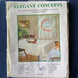 NIP Fine Embroidered Kitchen Curtain (No. SDYL37506)